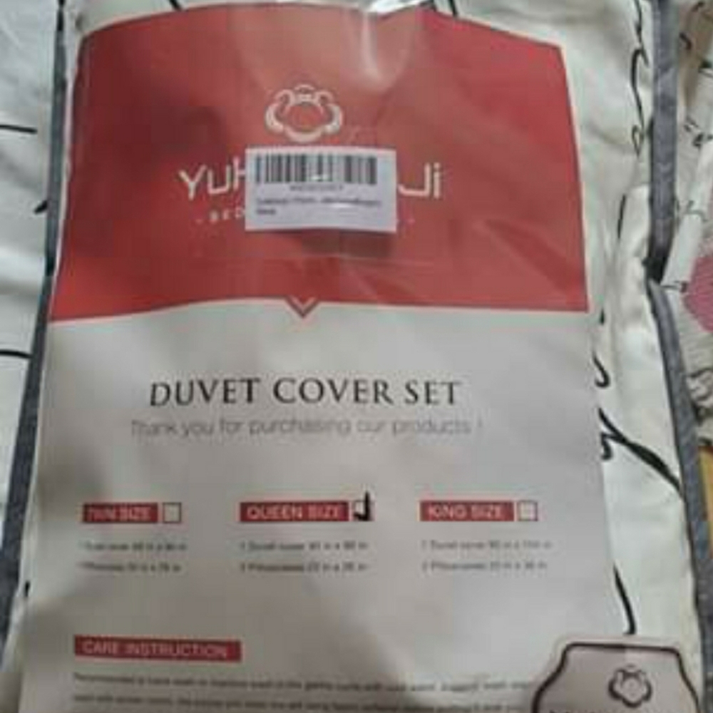 Queen Size Duvet Cover with Shams